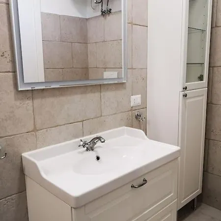 فيلة Dolce فرانكافيلا فونتانا